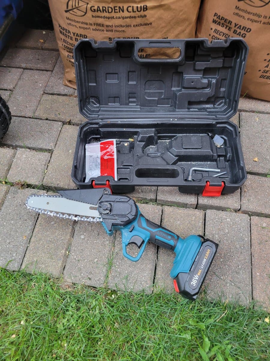 Mini Chainsaw