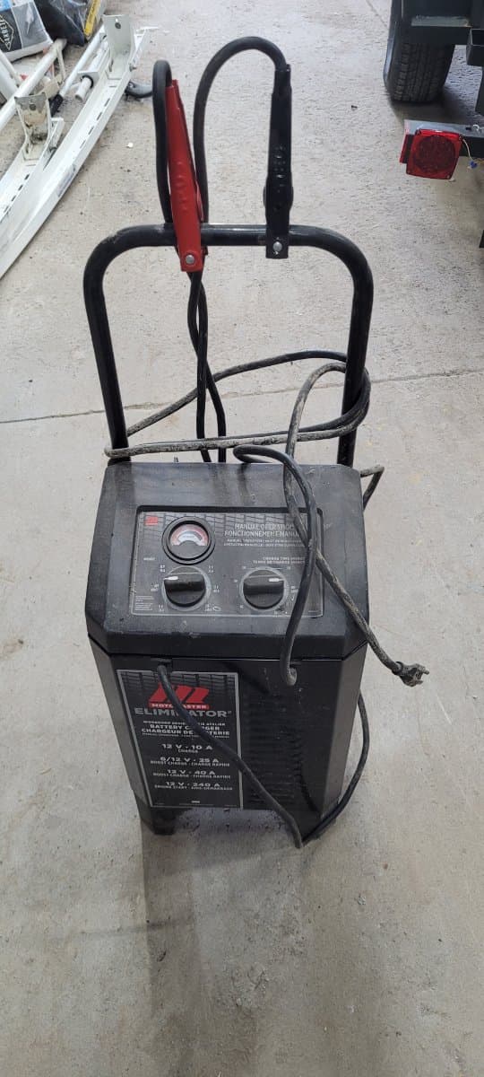Battery charger - eliminator 