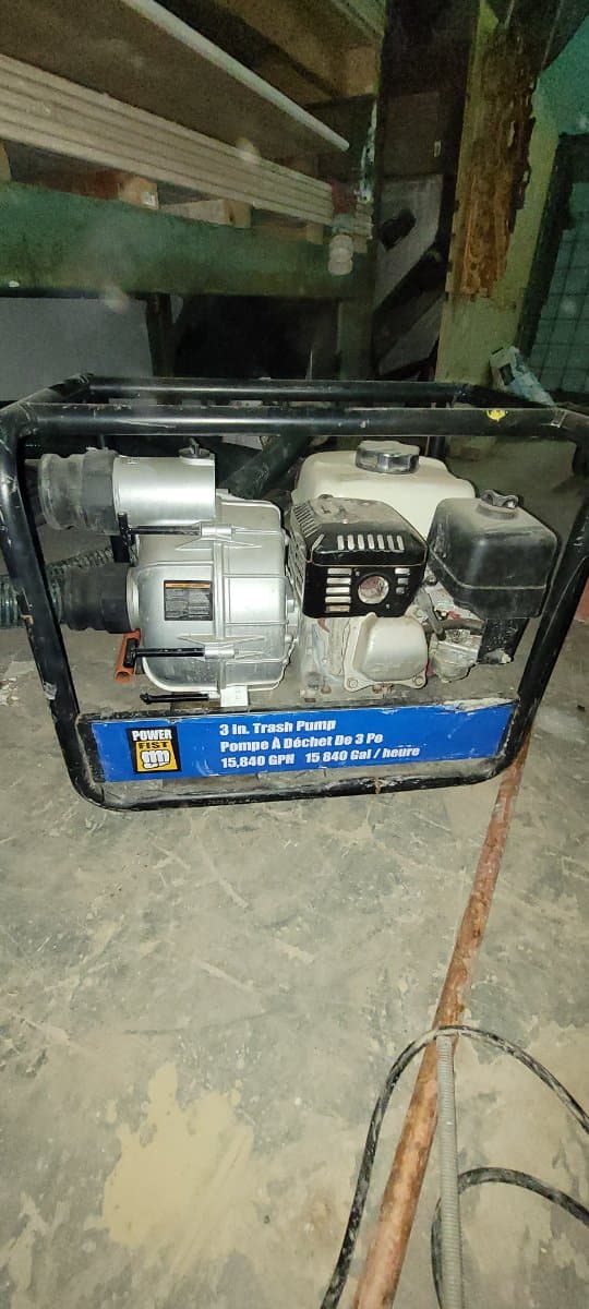3" trash pump - water discharge for rent in East Gwillimbury, Ontario — toolshare
