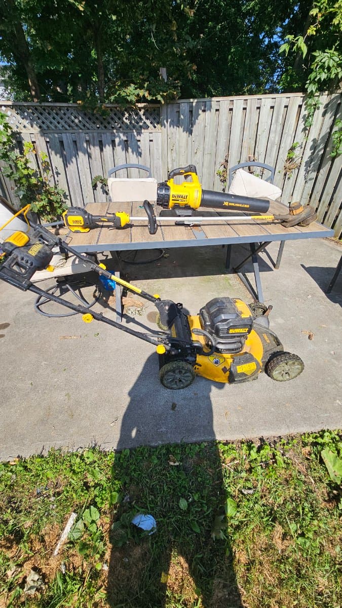 Lawn mower/Weed Wacker/Blower 