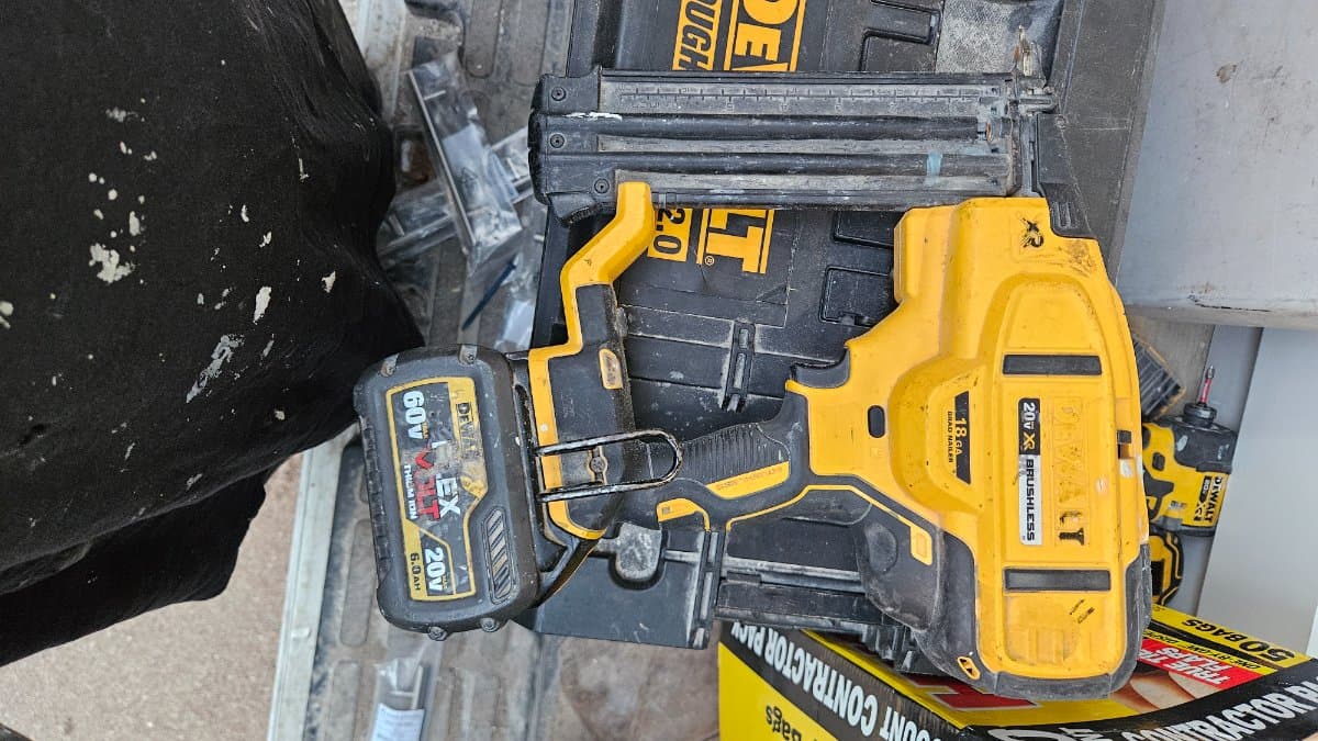 Dewalt Cordless Brad Nailer for rent in Whitby, Ontario — toolshare