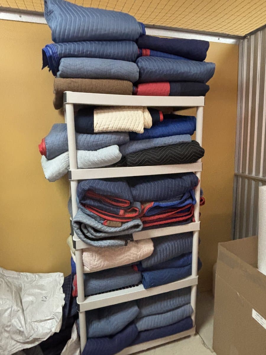 Moving Blankets (6 Pack)
